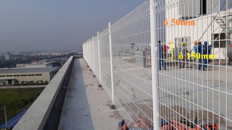 Hàng rào 4mm ô (50x100mm) gập 2 đầu tăng cứng