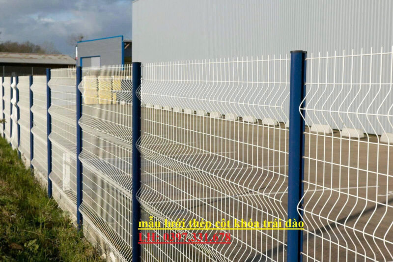 Hàng rào phi 6 ô 50x200mm; Cột khóa trái đào thông minh