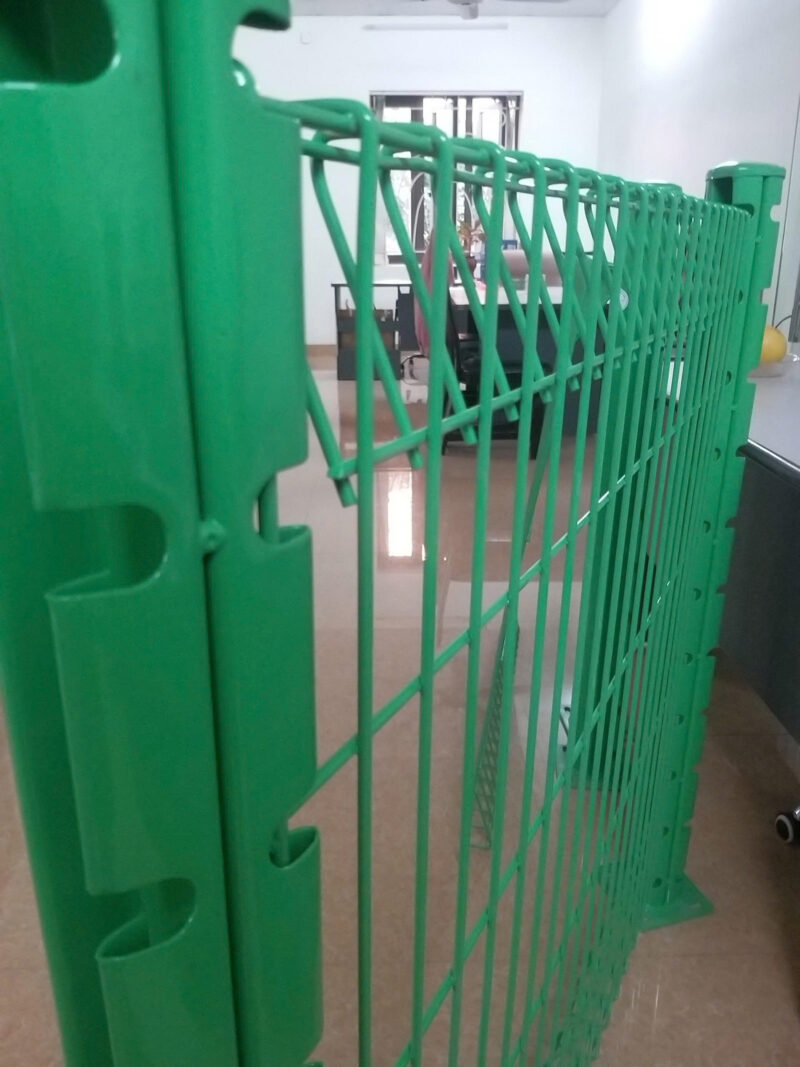 Hàng rào cột khóa trái đào
