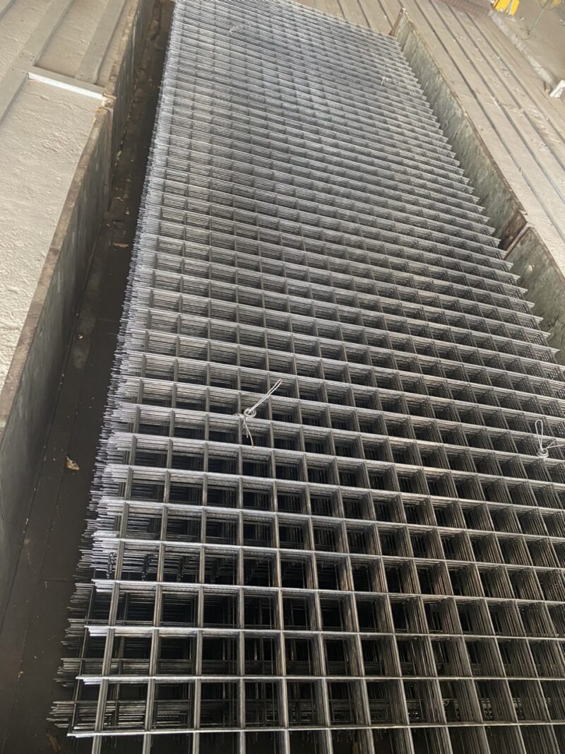 Lưới thép hàn phi 5 ô 100x100 lưới đen, mạ kẽm